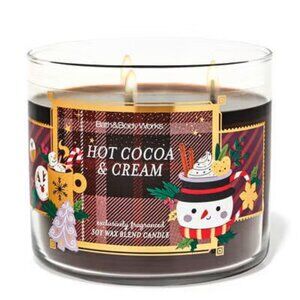 Bath & Body Works Hot Cocoa and Cream 3 Wick Candle